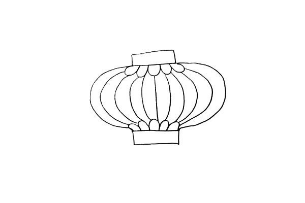 第四步.我们用一条条弧线勾勒出灯笼的骨架。